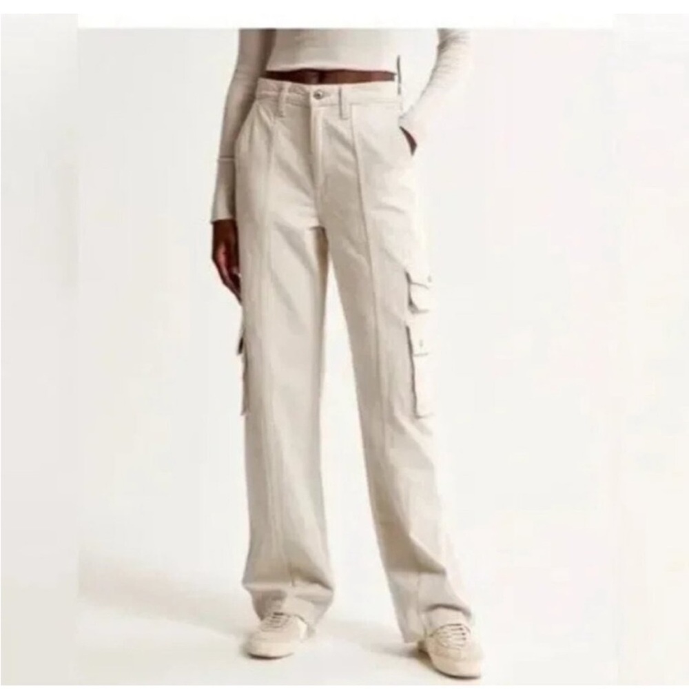 Abercrombie Cream Cargo Pants